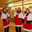 Carin, Ester en Linda op Zuidplein in R'dam